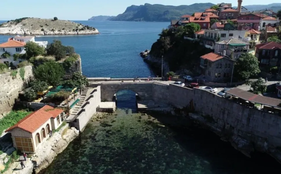 Amasra’da Turist Rekoru: 8 Ayda 1 Milyonu Aştı