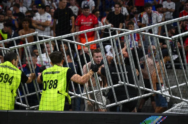 Uefadan Lyon Fenerbahce Maci S 35495782 7450 1 M.jpg